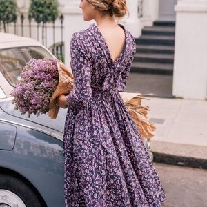 Gal meets glam beth RARE v back dress